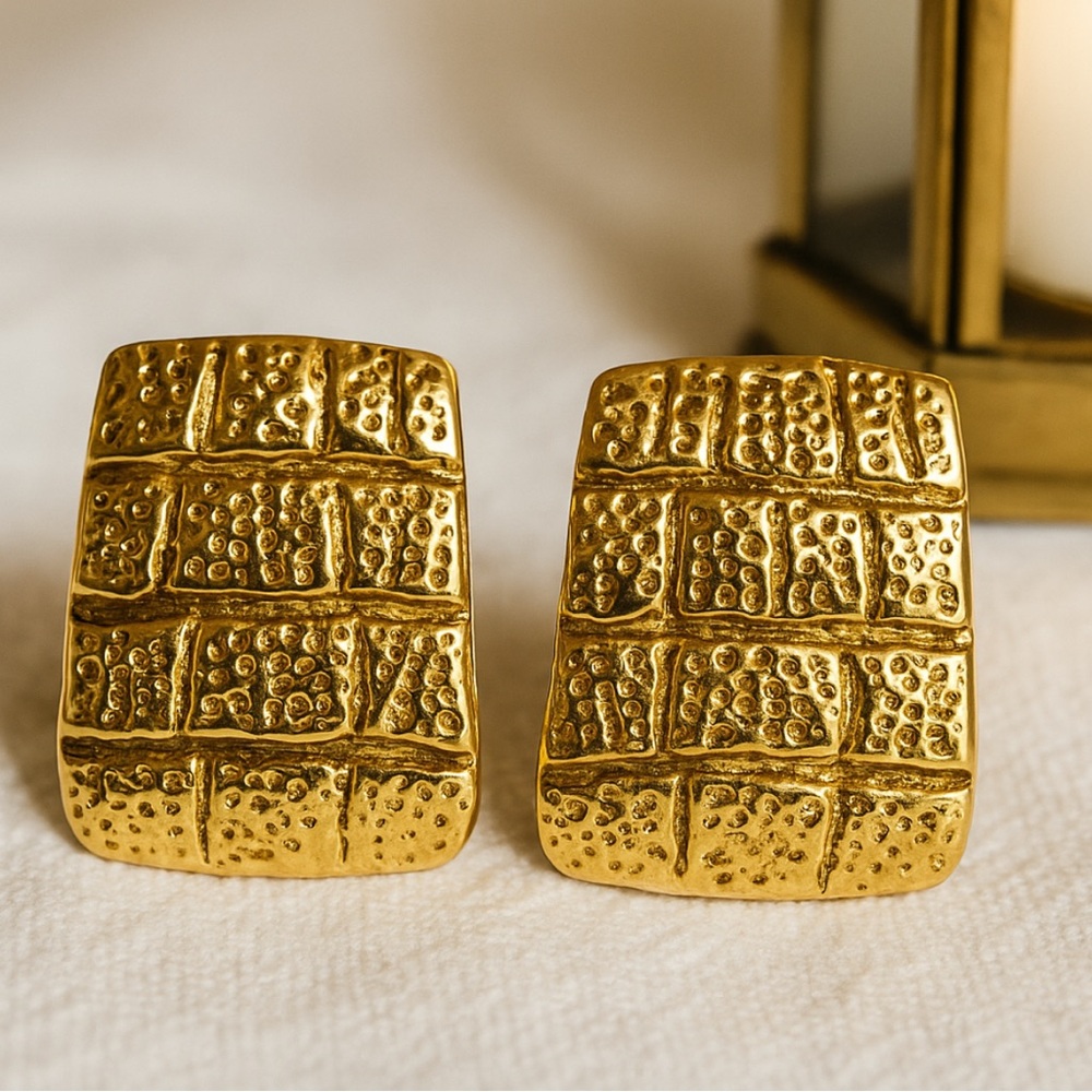 Vintage YVES SAINT LAURENT Ysl Croco Embossed clip on Earrings
